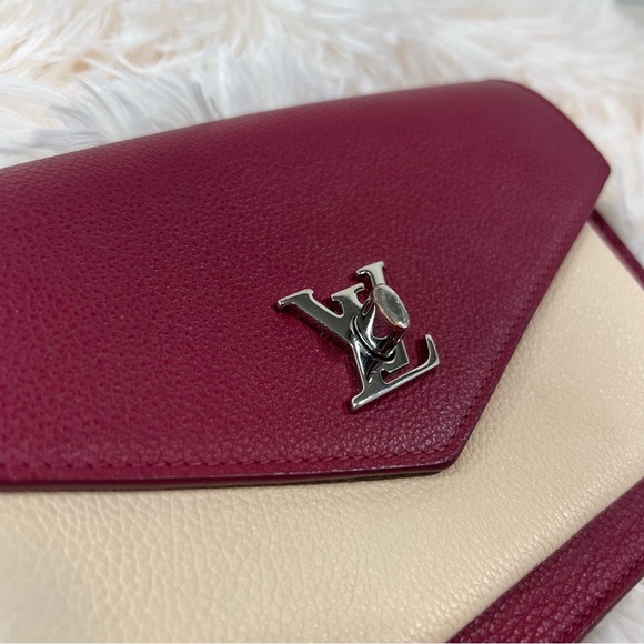 LOUIS VUITTON Calfskin My Lockme Chain Pochette Lie De Vin Etain Creme - Picture 3 of 15